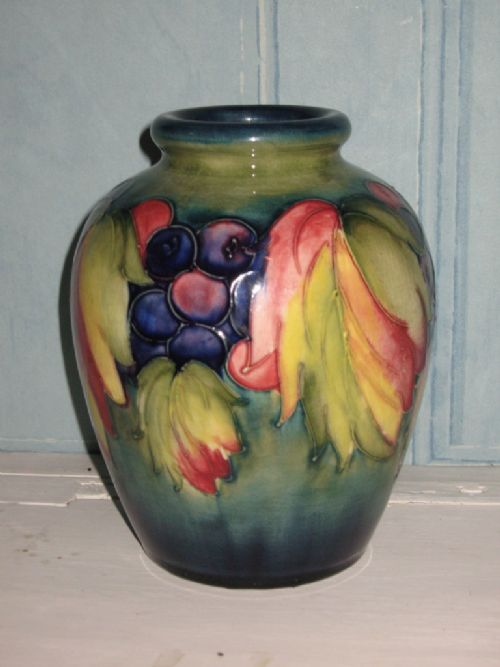 fig 1. Moorcroft leaf and Berry Vase