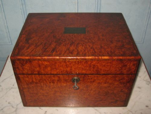 SUPERB VICTORIAN AMBOYNA AND SILVER FITTED CASE - ADDITIONAL PHOTO 4