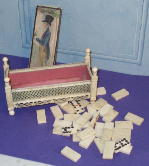 RARE NAPOLEONIC PRISONER OF WAR BONE DOMINOES - ADDITIONAL PHOTO 9