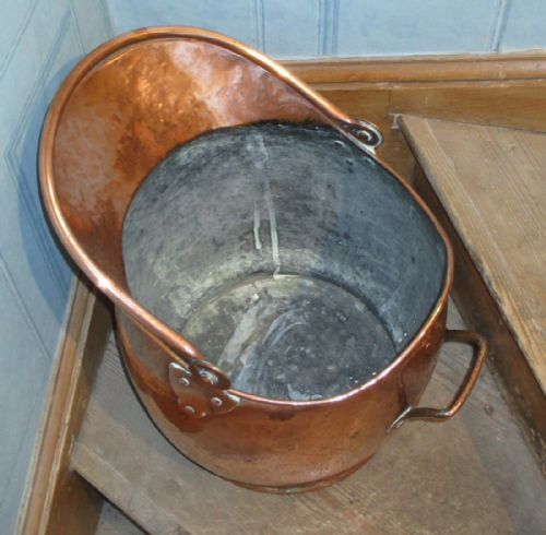 UNUSUALLY LARGE GEORGIAN COPPER COAL SCUTTLE - ADDITIONAL PHOTO 4