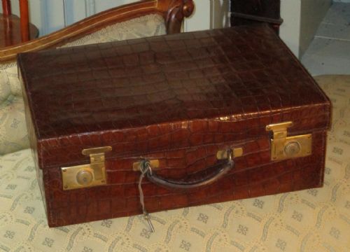 EDWARDIAN CROCODILE LEATHER SUITCASE - ADDITIONAL PHOTO 1