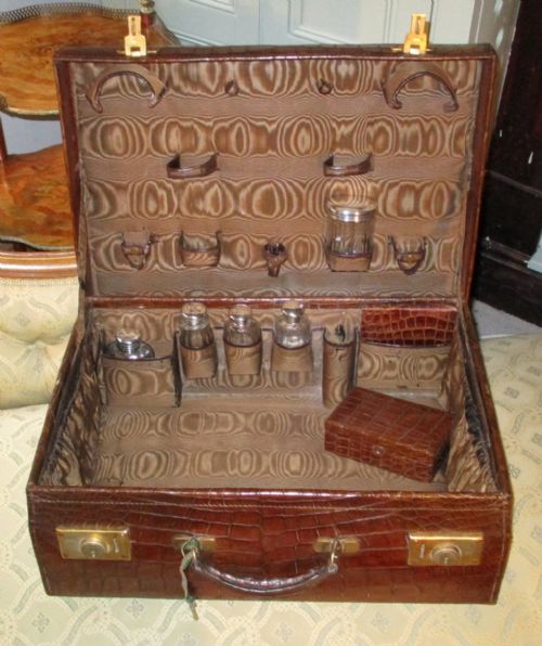 EDWARDIAN CROCODILE LEATHER SUITCASE - ADDITIONAL PHOTO 3