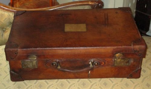 large leather suitcase - CATEGORY: ANTIQUE MISCELLANEOUS - DATED EDWARDIAN