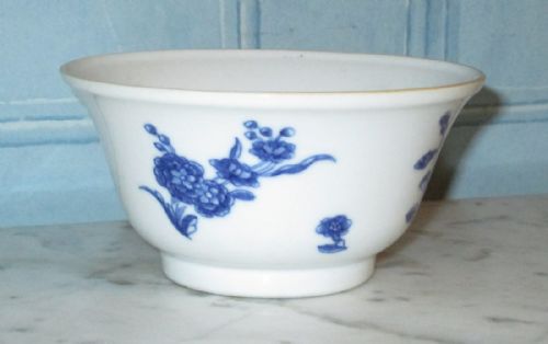FINE CHINESE PORCELAIN TEA BOWL - ADDITIONAL PHOTO 1