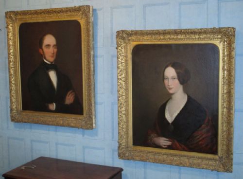 SUPERB PAIR OF LARGE VICTORIAN OIL PORTRAITS - ADDITIONAL PHOTO 9
