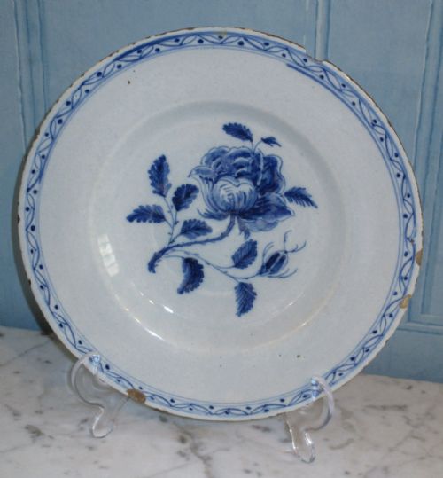 THREE EARLY DELFT PLATES - ADDITIONAL PHOTO 4