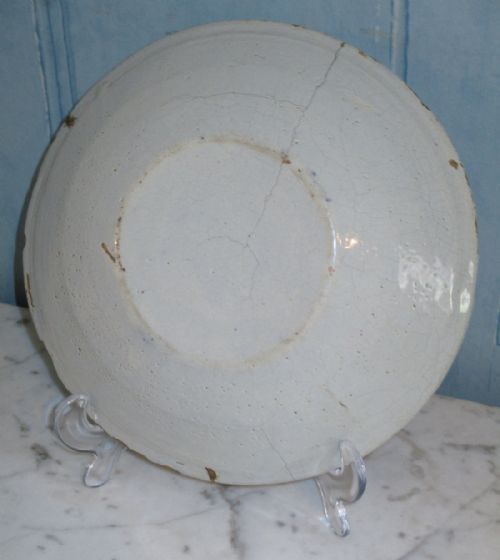 THREE EARLY DELFT PLATES - ADDITIONAL PHOTO 6