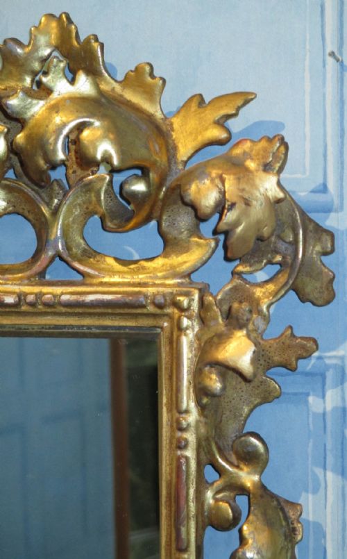 SMALL ITALIAN CARVED GILTWOOD MIRROR - ADDITIONAL PHOTO 6