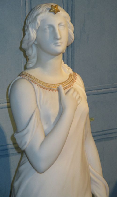 LARGE VICTORIAN PARIAN FIGURE OF 'BEATRICE' - ADDITIONAL PHOTO 3