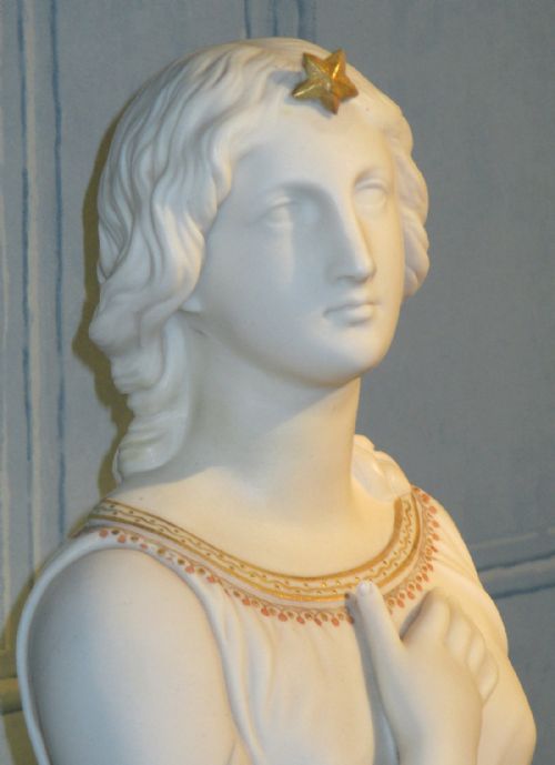 LARGE VICTORIAN PARIAN FIGURE OF 'BEATRICE' - ADDITIONAL PHOTO 4