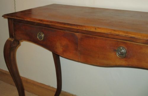 FRENCH SIDE TABLE WITH SUPERB CABRIOLE LEG - ADDITIONAL PHOTO 3