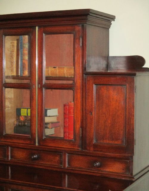 FINE MAHOGANY ESTATE CABINET - ADDITIONAL PHOTO 1