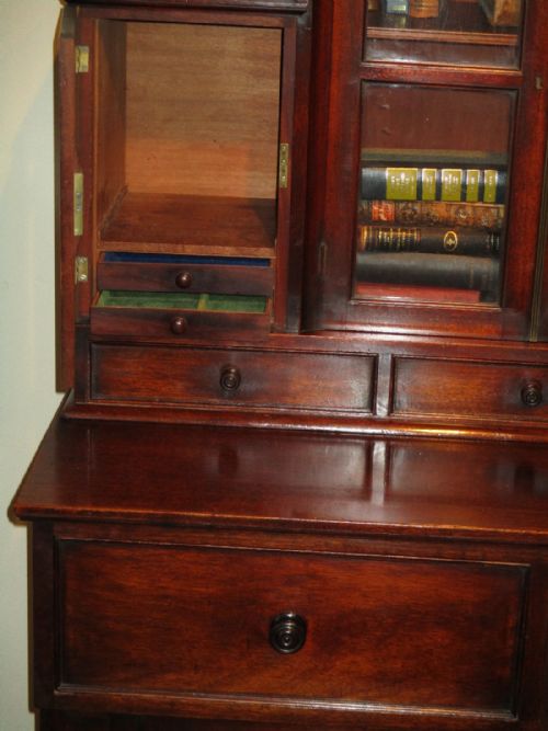FINE MAHOGANY ESTATE CABINET - ADDITIONAL PHOTO 7