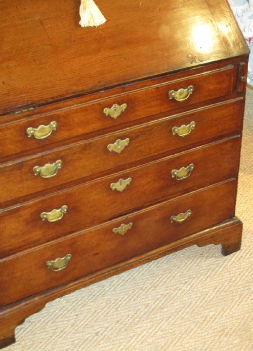 SUPERB ORIGINAL GEORGE II OAK BUREAU - ADDITIONAL PHOTO 6