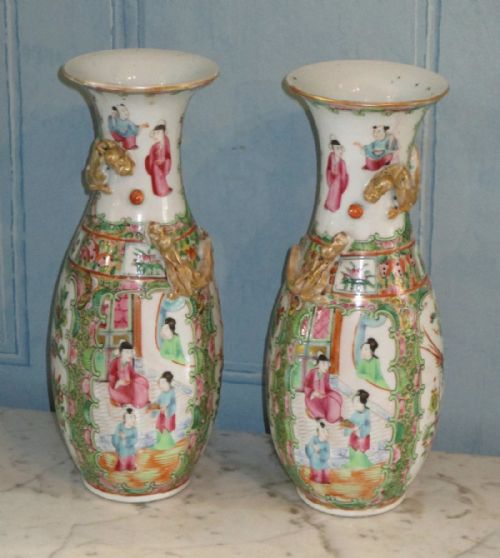 PAIR OF CHINESE PORCELAIN FAMILLE ROSE PALETTE VASES - ADDITIONAL PHOTO 1