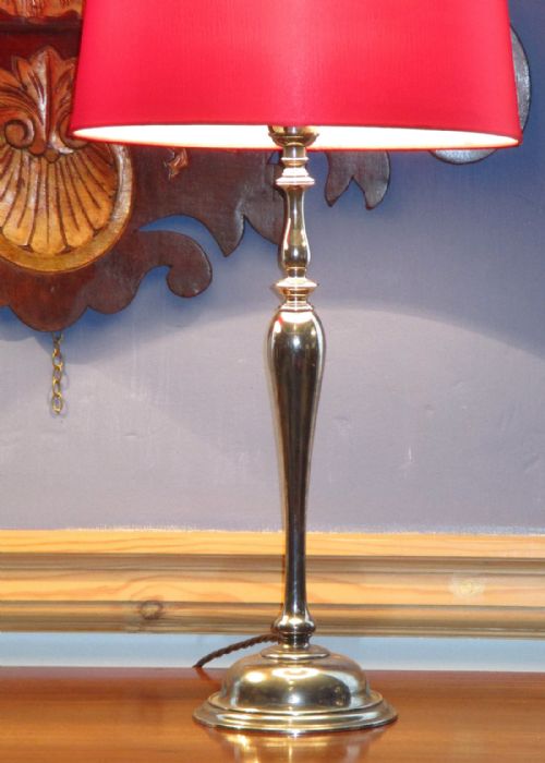 PAIR OF QUALITY CHROME PLATED TABLE LAMPS - ADDITIONAL PHOTO 2