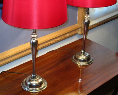 PAIR OF QUALITY CHROME PLATED TABLE LAMPS - ADDITIONAL PHOTO 3