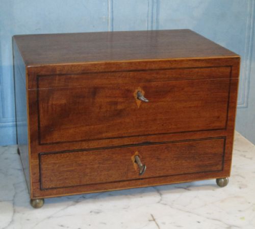 regency mahogany jewellery box - CATEGORY: ANTIQUE BOXES - DATED REGENCY