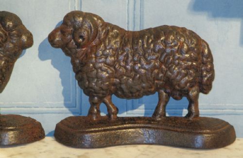 PAIR OF CAST IRON SHEEP - ADDITIONAL PHOTO 3