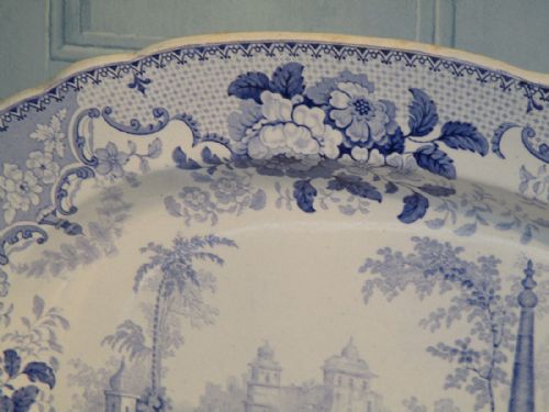 UNUSUAL LARGE BLUE AND WHITE MEAT PLATTER - ADDITIONAL PHOTO 5