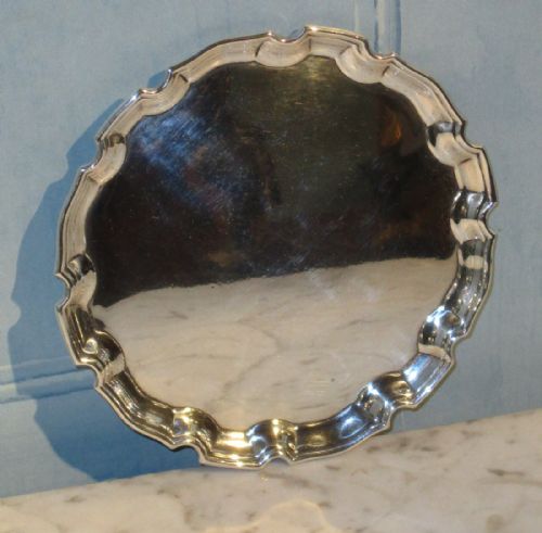 charming georgian style silver card tray - CATEGORY: ANTIQUE SILVER - DATED 1910