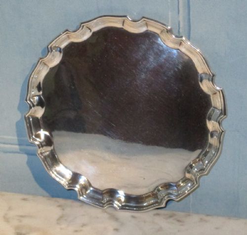 CHARMING GEORGIAN STYLE SILVER CARD TRAY - ADDITIONAL PHOTO 1
