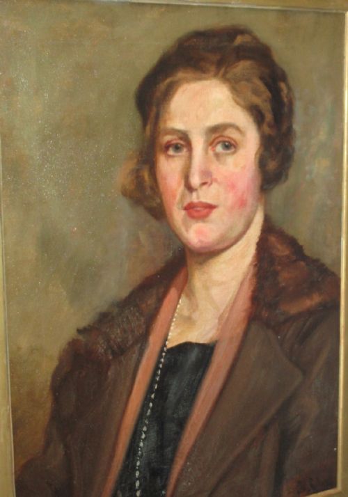 fine quality portrait oil painting of a lady - CATEGORY: ANTIQUE ART - DATED 1920