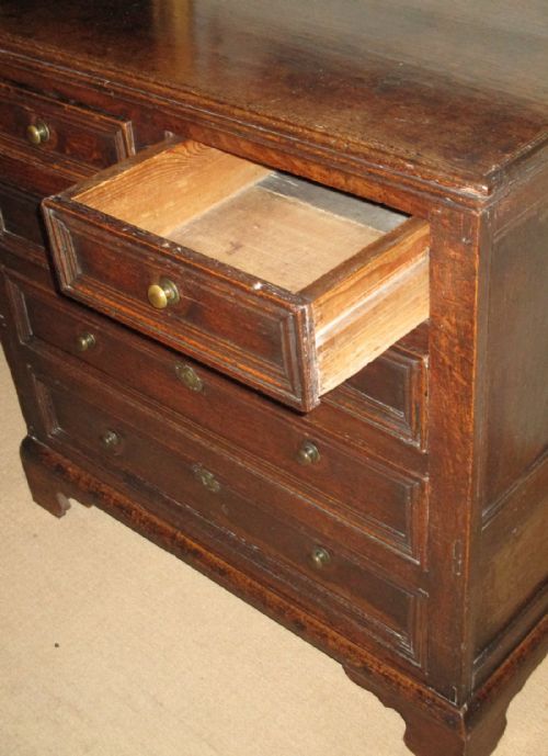 EARLY OAK CHEST OF DRAWERS - ADDITIONAL PHOTO 8