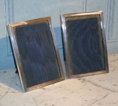 quality pair of silver photo frames - CATEGORY: ANTIQUE SILVER - DATED 1920