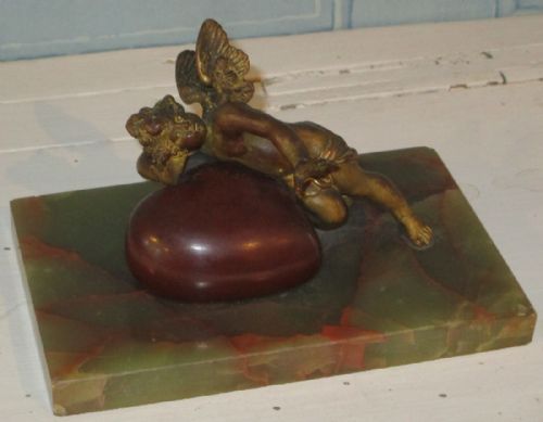 FRENCH GILT BRONZE CHERUB LISTENING TO A HEART - ADDITIONAL PHOTO 2