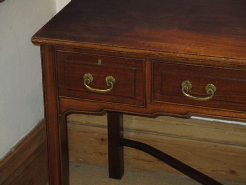CHINESE CHIPPENDALE STYLE SIDE TABLE - ADDITIONAL PHOTO 2