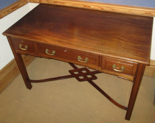 CHINESE CHIPPENDALE STYLE SIDE TABLE - ADDITIONAL PHOTO 4