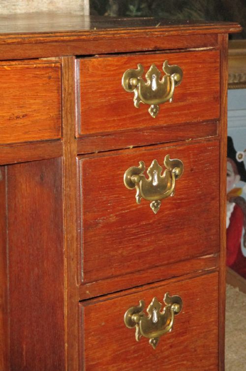 GEORGIAN OAK KNEEHOLE DESK - ADDITIONAL PHOTO 3
