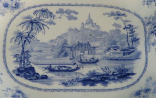 PAIR OF BLUE AND WHITE TRANSFERWARE SIDE DISHES - ADDITIONAL PHOTO 7