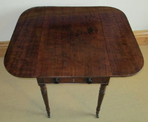 SMALL GEORGIAN MAHOGANY PEMBROKE TABLE - ADDITIONAL PHOTO 7
