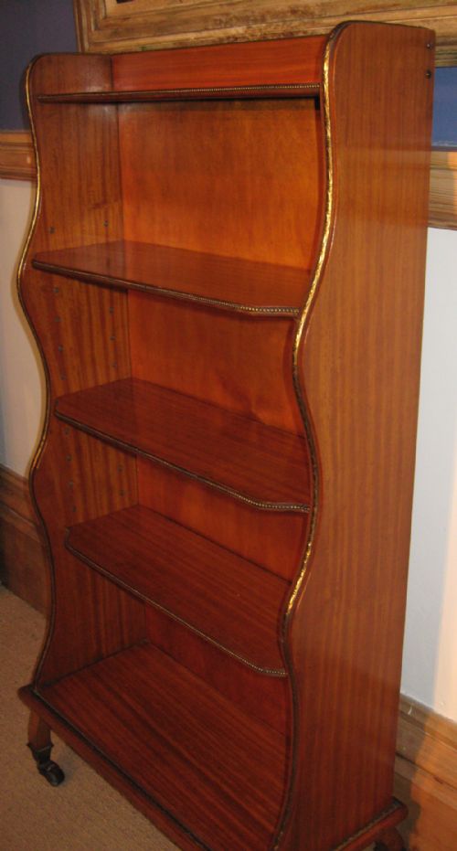 SMALL EDWARDIAN SATINWOOD WATERFALL FRONT BOOKCASE - ADDITIONAL PHOTO 3