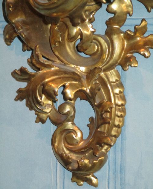 ITALIAN CARVED GILTWOOD WALL BRACKET - ADDITIONAL PHOTO 4
