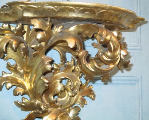 ITALIAN CARVED GILTWOOD WALL BRACKET - ADDITIONAL PHOTO 6