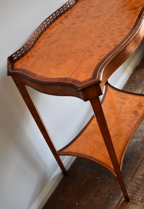 FINE SATINWOOD SERPENTINE LAMP OR SIDE TABLE - ADDITIONAL PHOTO 8