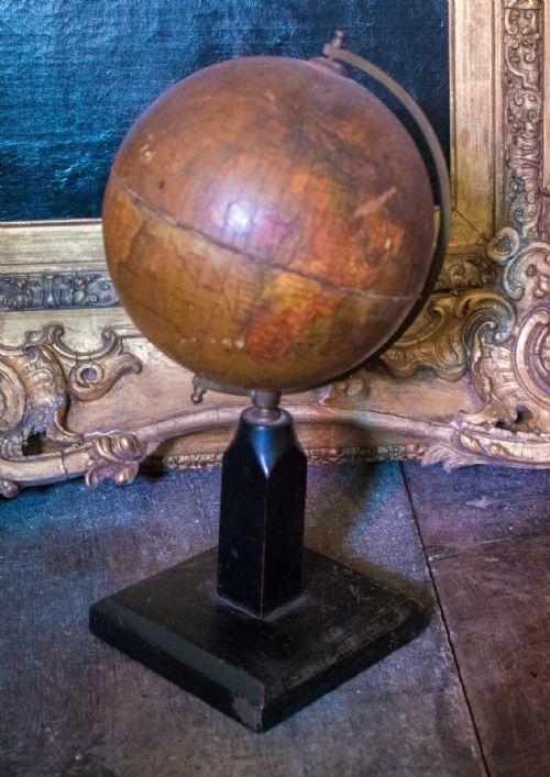 EARLY TWENTIETH CENTURY DESK GLOBE - ADDITIONAL PHOTO 1
