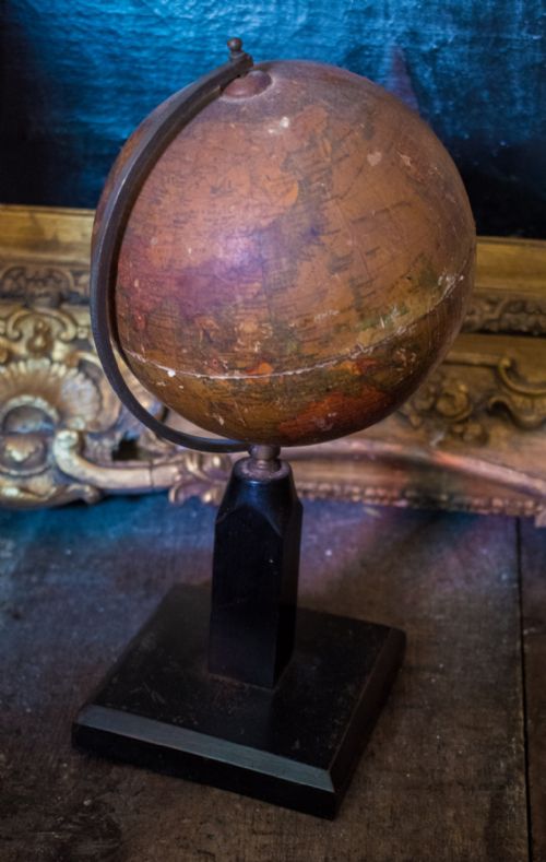 EARLY TWENTIETH CENTURY DESK GLOBE - ADDITIONAL PHOTO 6