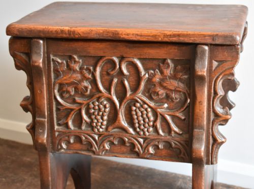 ELIZABETHAN STYLE OAK BOX STOOL - ADDITIONAL PHOTO 1