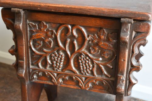 ELIZABETHAN STYLE OAK BOX STOOL - ADDITIONAL PHOTO 8