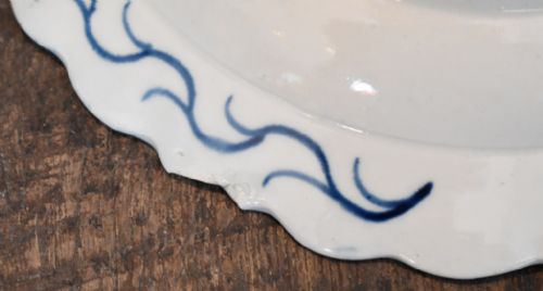 PAIR OF EARLY ENGLISH PORCELAIN PLATES - ADDITIONAL PHOTO 6