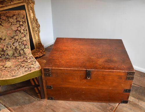 LARGE LOW TRAVELING TRUNK OR CHEST - ADDITIONAL PHOTO 1