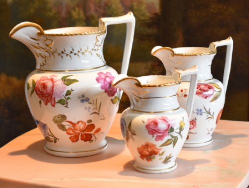 FINE SET OF REGENCY ENGLISH PORCELAIN JUGS - ADDITIONAL PHOTO 1