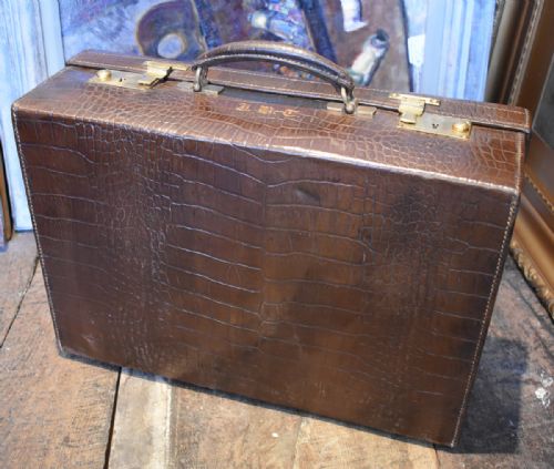 FINE FINNEGANS CROCODILE LEATHER SUITCASE - ADDITIONAL PHOTO 3
