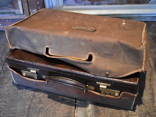 FINE FINNEGANS CROCODILE LEATHER SUITCASE - ADDITIONAL PHOTO 8