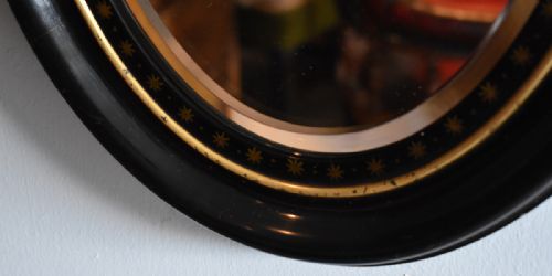 SMALL VICTORIAN EBONISED AND GILT OVAL MIRROR - ADDITIONAL PHOTO 4