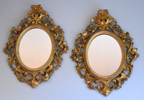 SMALL PAIR OF ITALIAN GILTWOOD MIRRORS - ADDITIONAL PHOTO 1